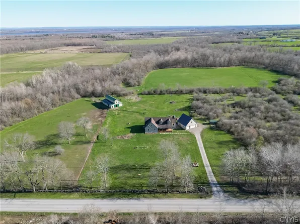 21804 Honey Flats Rd, La Fargeville, NY 13656