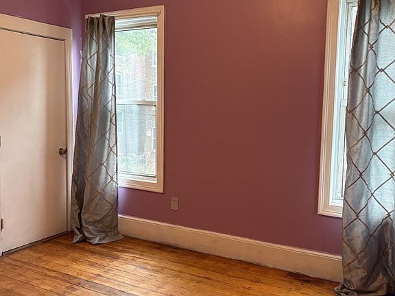 4th image of 207 Quincy St