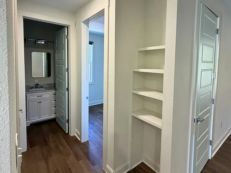 2419 India Palm Dr — Photo 5