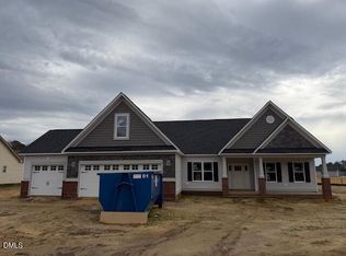 193 Big Pine Rd, Clayton, NC 27520