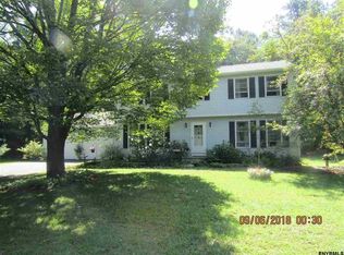 8 Amy Ln, Saratoga Springs, NY 12866