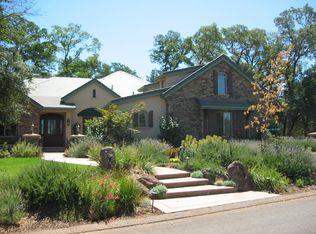 23577 Darkhorse Dr, Auburn, CA 95602