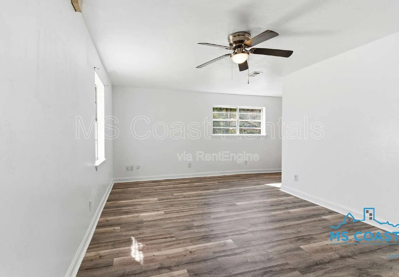 3 bed, 2.0 bath, 1404 sqft, $1,549 — Photo 3