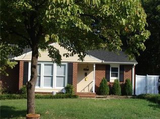 4631 General Pershing Dr, Charlotte, NC 28209