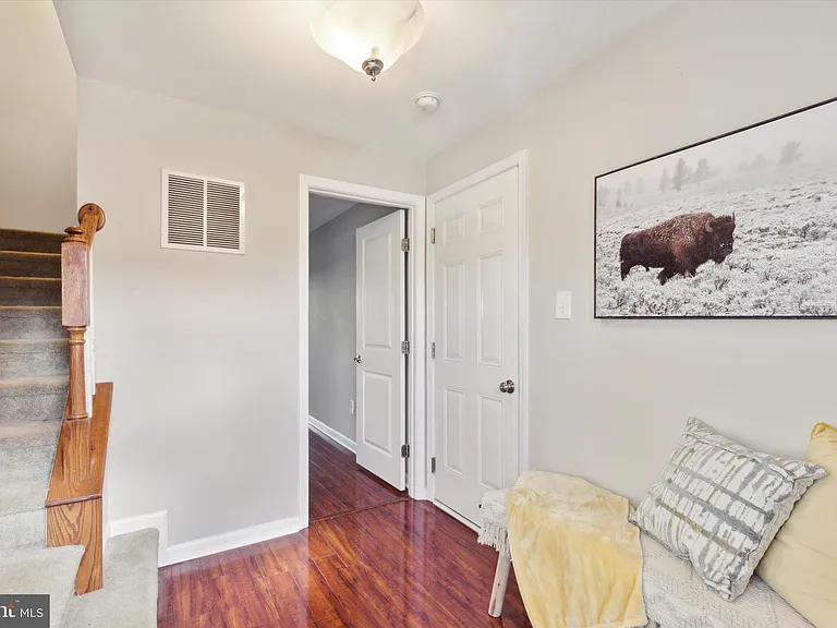 113 Raven Ct — Photo 2