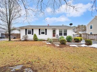 25 Chipmunk Rd, Springfield, MA 01108
