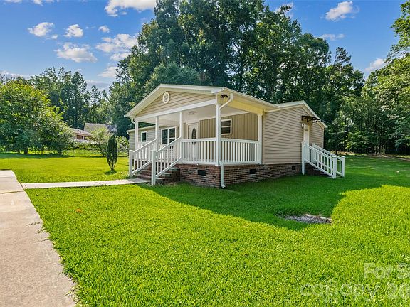 2nd image of 1882 Williams Cir