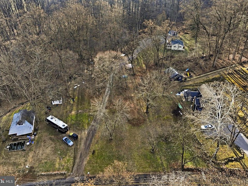 1st image of 80 Jug Hollow Rd