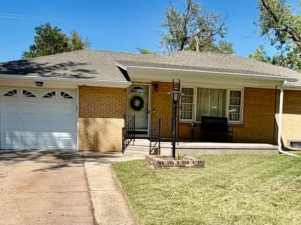 10 18th Edgemoore, Hutchinson, KS 67502