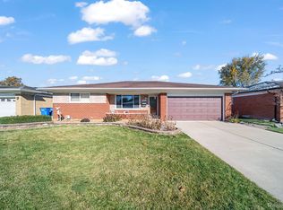 13241 Cromie Dr, Warren, MI