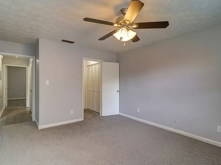 2x1 Main Bedroom