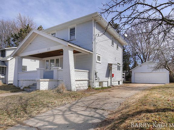 3rd image of 2120 Swensberg Ave NE