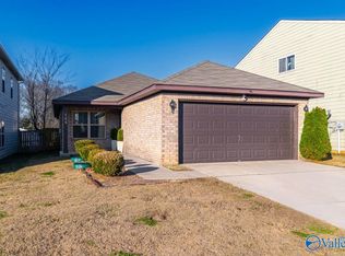 105 Wethersfield Dr, Harvest, AL 35749