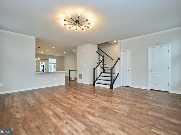 6228 Davinci St, Frederick, MD 21703