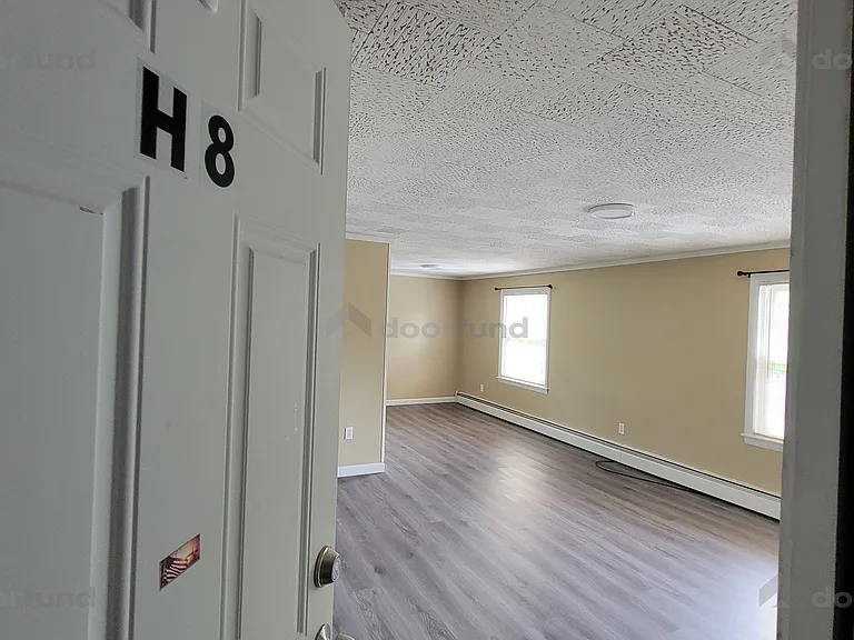 16 Harvard Rd #8 — Photo 11