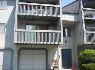 80 Buddington Rd APT 1, Groton, CT 06340