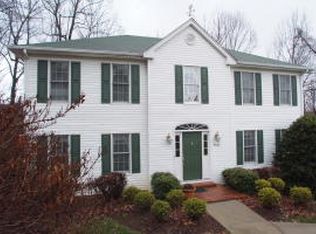 5545 Highfields Rd, Roanoke, VA 24018