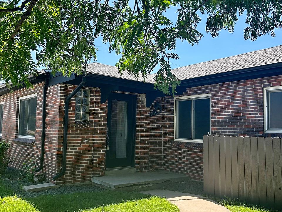 1st image of 2200-2250 N Newport St #2B-1BA-900SQFT