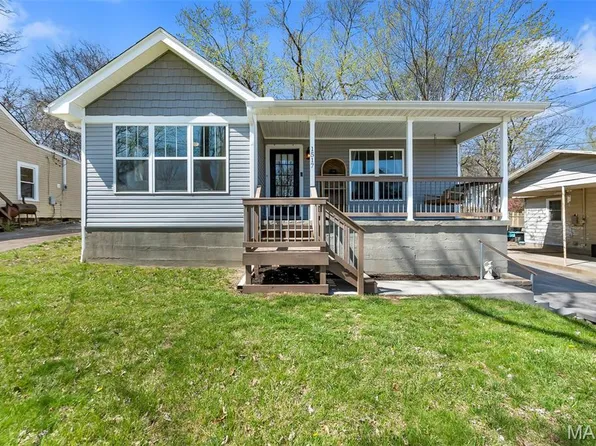 1517 N West End Blvd, Cape Girardeau, MO 63701