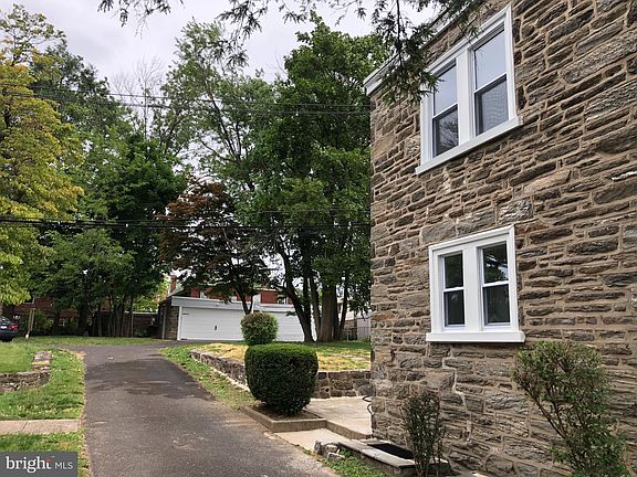 4th image of 729 E Phil Ellena St