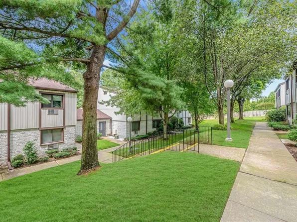 95 Richmond Boulevard #4A, Ronkonkoma, NY 11779