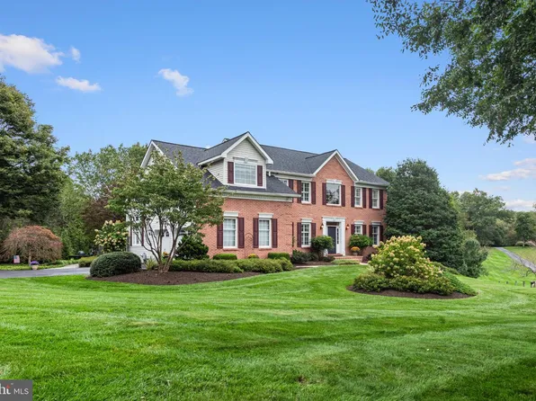 1 Lantern Cir, Parkton, MD 21120