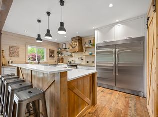 8899 Henderson Ave, Comox Valley, BC V9J1A5