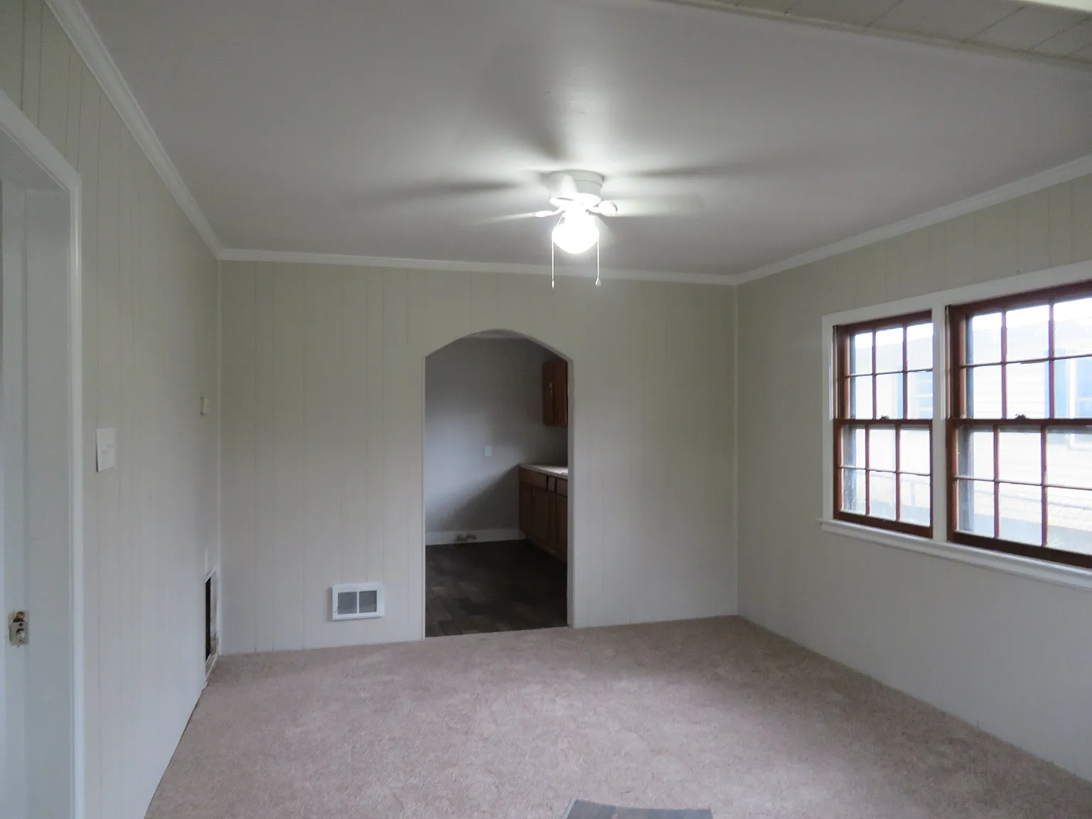 2 bed, 731 sqft, $1,000 — Photo 3