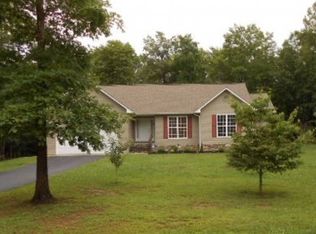 1124 South Ln, Grimsley, TN 38565