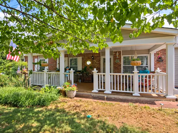 8439 Falcon Dr, Knoxville, TN 37923