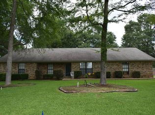 20 Springwood Dr, Magnolia, AR 71753