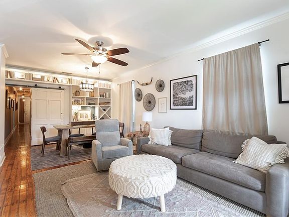 5th image of 807-09 Hidalgo St
