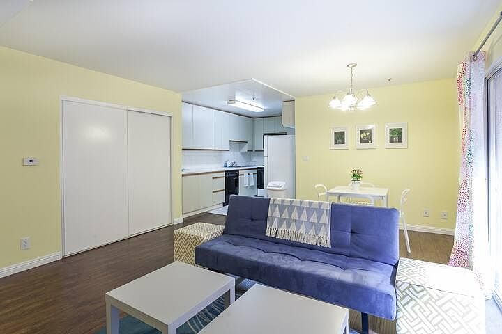 1st image of 701 S Kingsley Dr #103