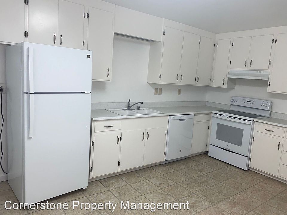 1st image of 215 S 12th St #2