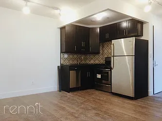 Rented by Rennit Inc.