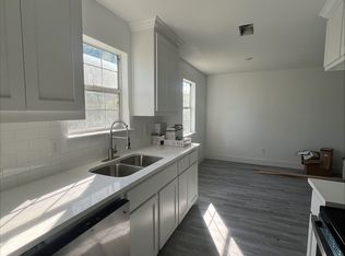 301 W Rochester St, Terrell, TX 75160