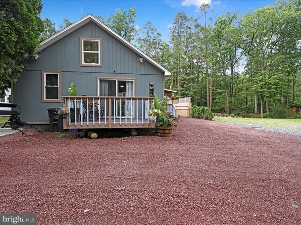 16 Bass Dr, Ashland, PA 17921