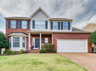 136 Grove Ln S, Hendersonville, TN 37075