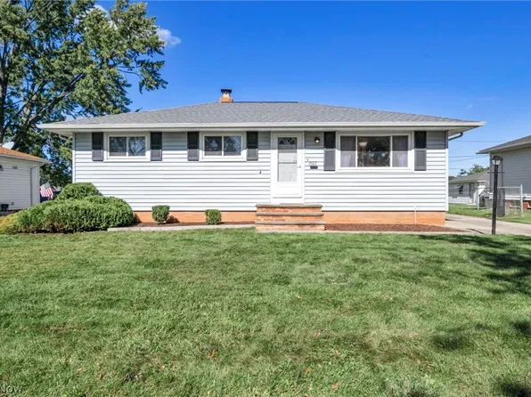 9102 Harrow Dr, Parma, OH 44129