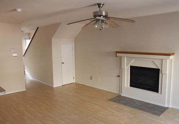 3rd image of 1831 Amor Dr NW