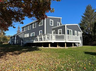 64 Houston Ave, Narragansett, RI 02882