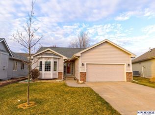 7715 S 94th St, La Vista, NE 68128