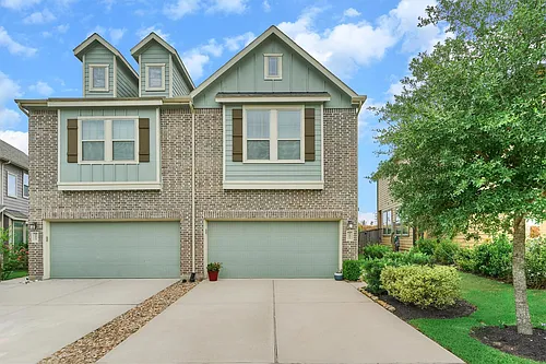 207 Biltmore Loop Photo 1