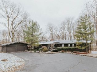 4045 Henderson Rd, Columbus, OH 43220