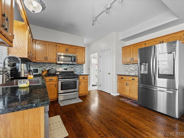 aurora-illinois-67097210 picture