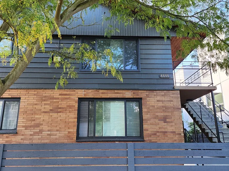 Private, fenced-in entry way.