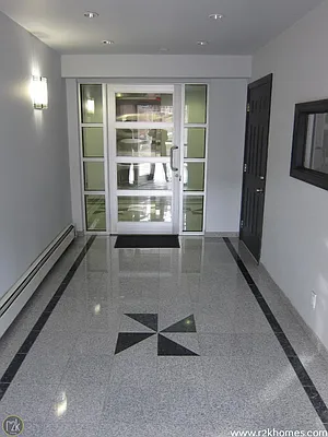 Rented by Realty 2000 Corp | media 3