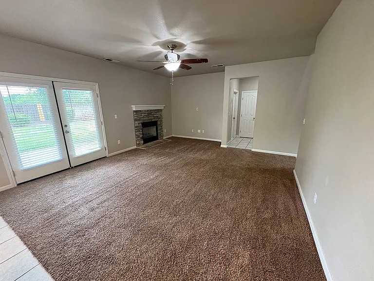 1249 N Julieann Ct — Photo 29