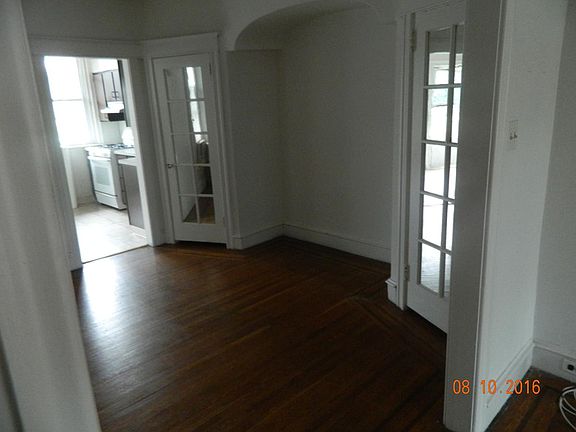 3rd image of 652 Jamestown St #House