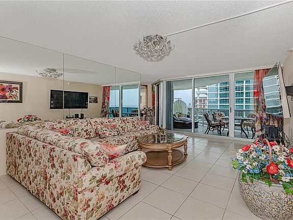 3rd image of 16711 Collins Ave APT 1206